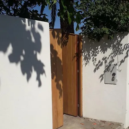 Armonica Casa Con Giardino Piscita Villa