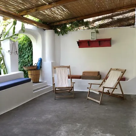 Armonica Casa Con Giardino Piscita Villa