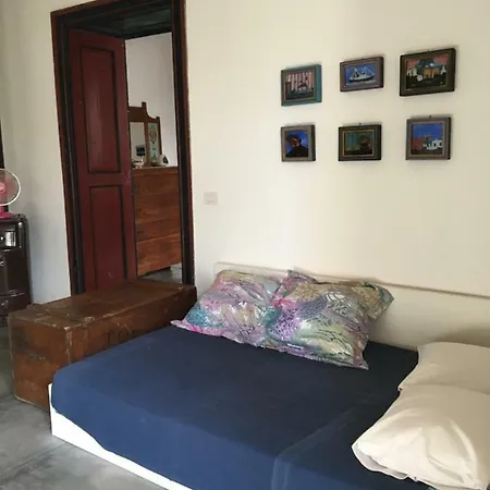 Armonica Casa Con Giardino Piscita