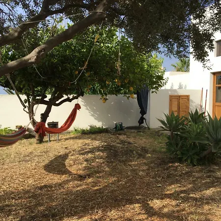 Armonica Casa Con Giardino Piscita * Estrómboli